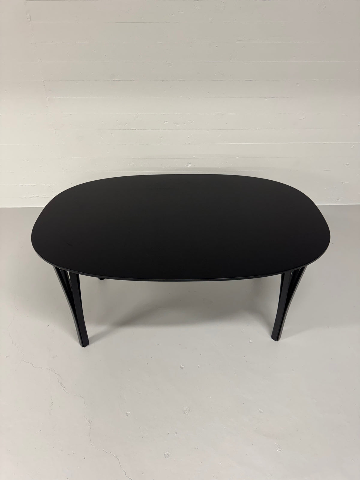 Piet Hein ‘Superellipse’ Fritz Hansen.
