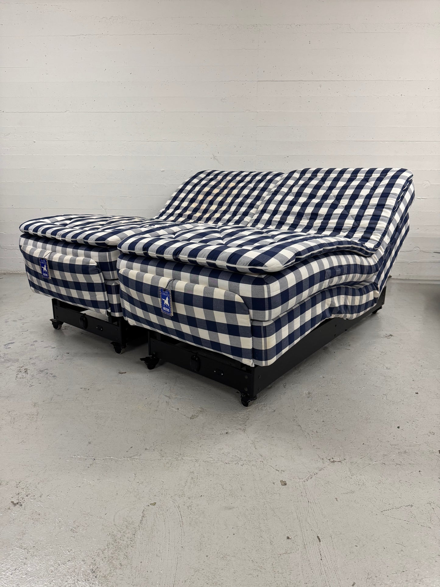 Hästens ‘adjustable’ elevationsseng  – 180x210cm.