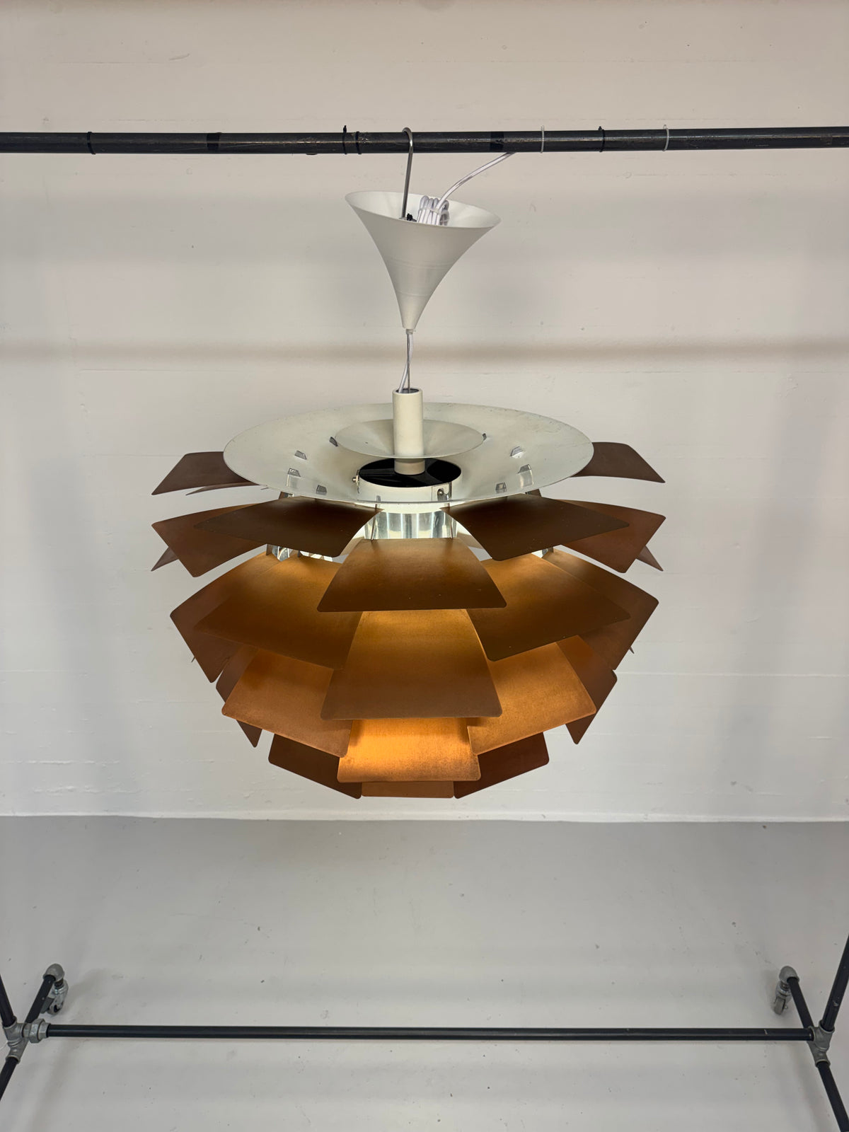 Ø84cm, Poul Henningsen ‘Koglen’ Louis Poulsen.