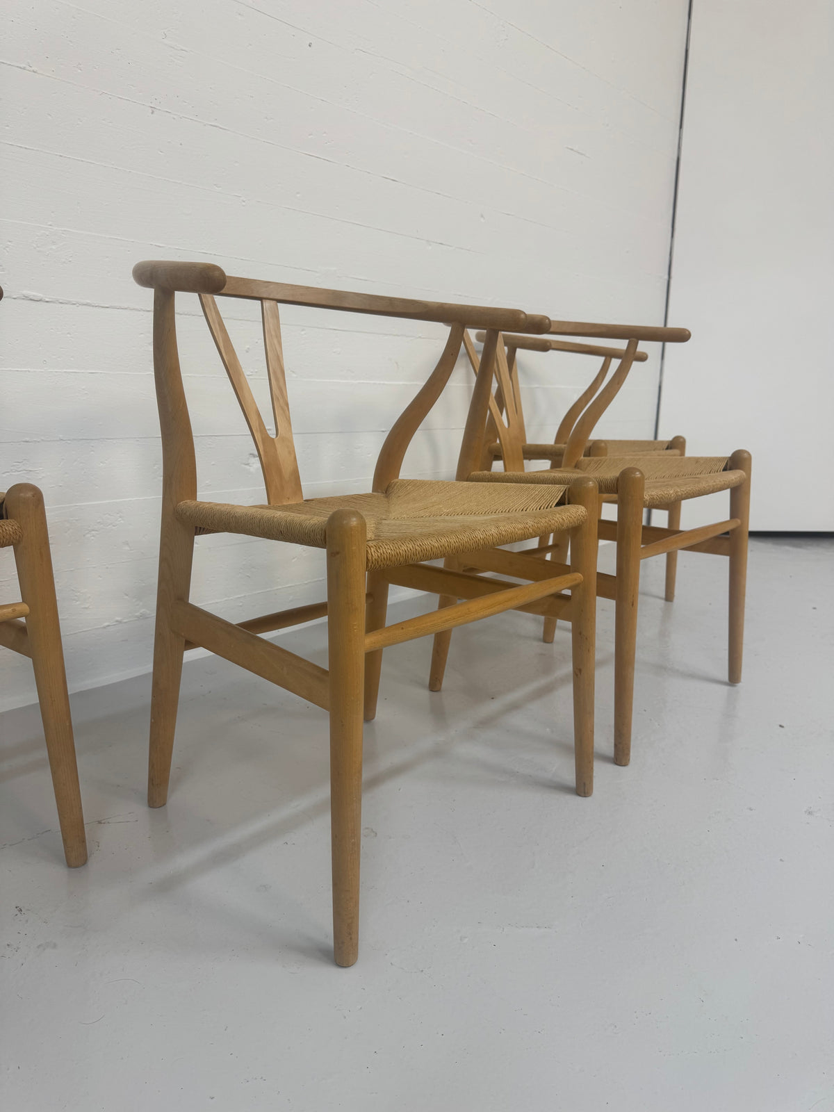 Hans J. Wegner ‘CH-24’ Carl Hansen & Søn.