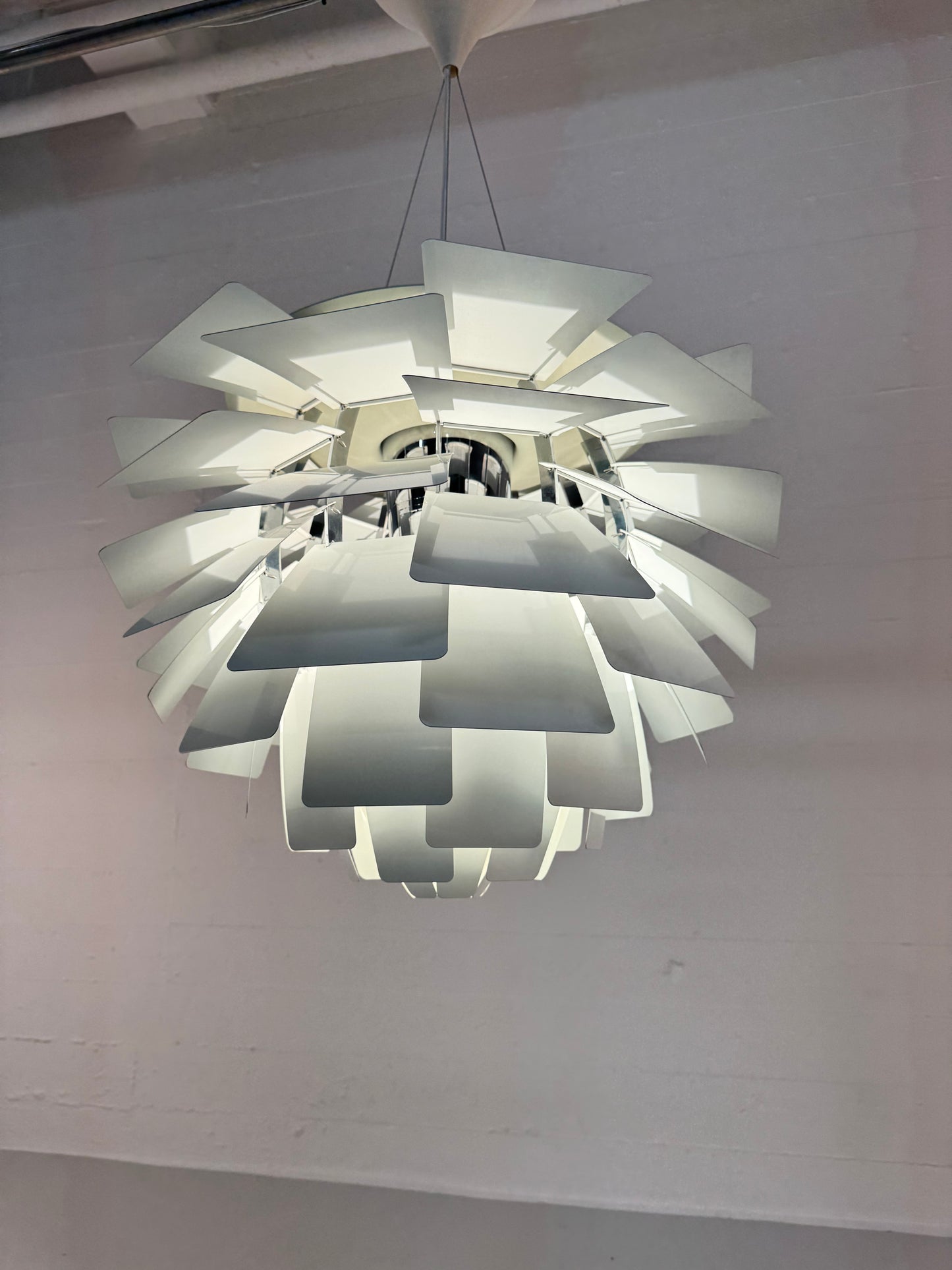 Poul Henningsen ‘Koglen’ Louis Poulsen.