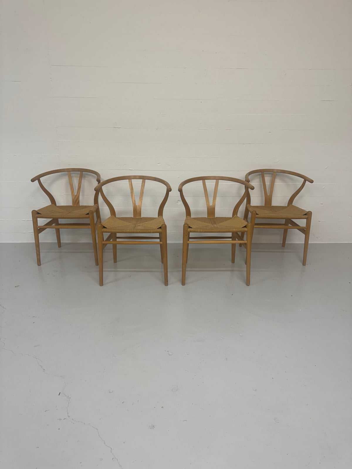 Hans J. Wegner ‘CH-24’ Carl Hansen & Søn.