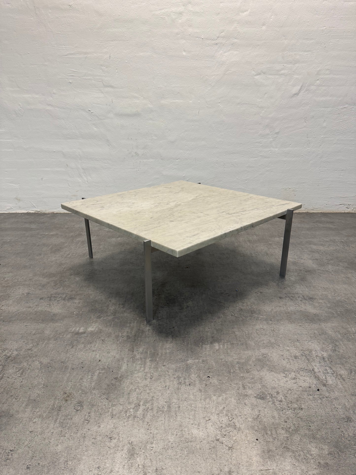 Poul Kjærholm ‘PK-61’ Fritz Hansen.