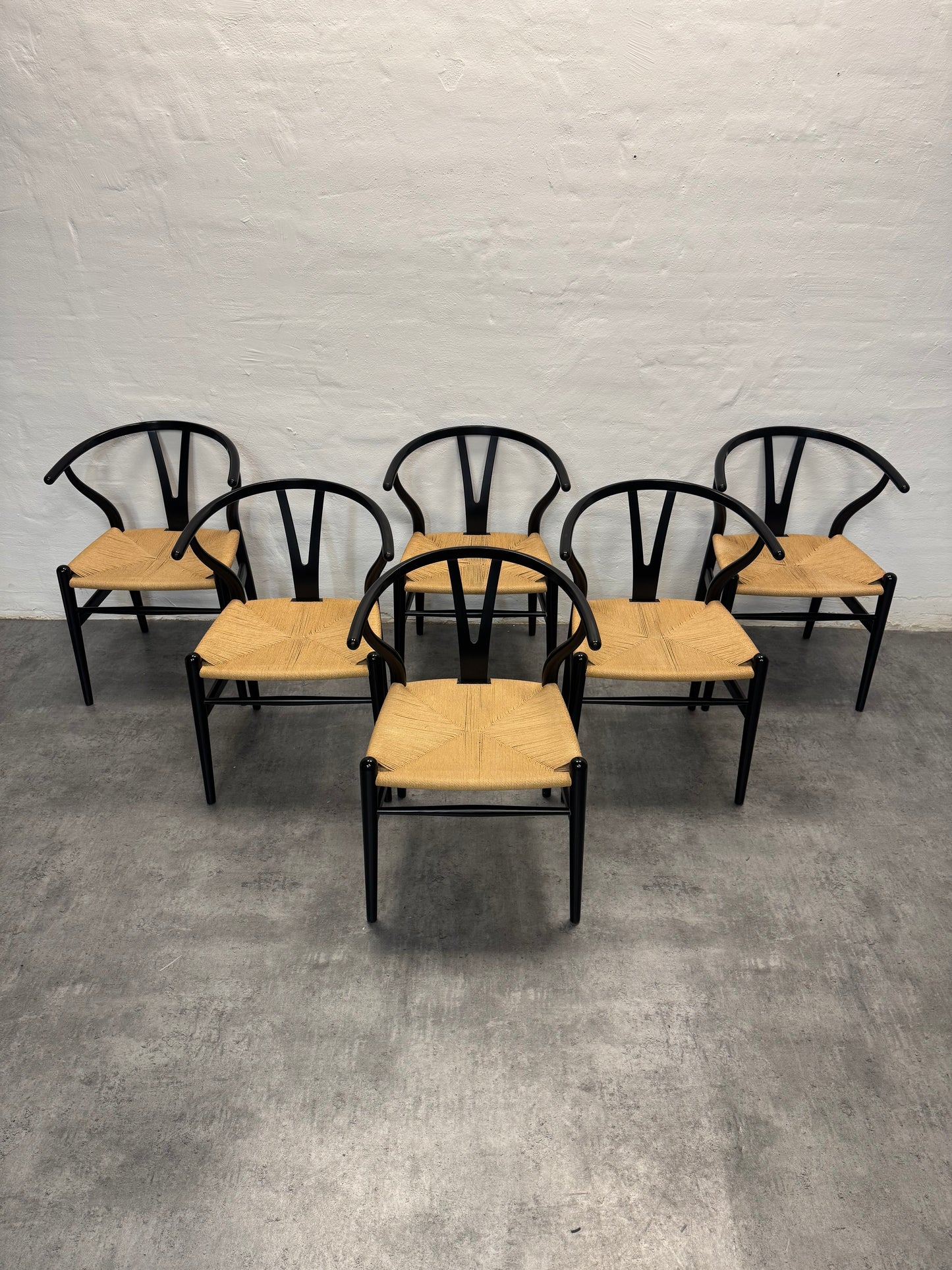 Hans J. Wegner ‘CH24/Y-stolen’ Carl Hansen & Søn.