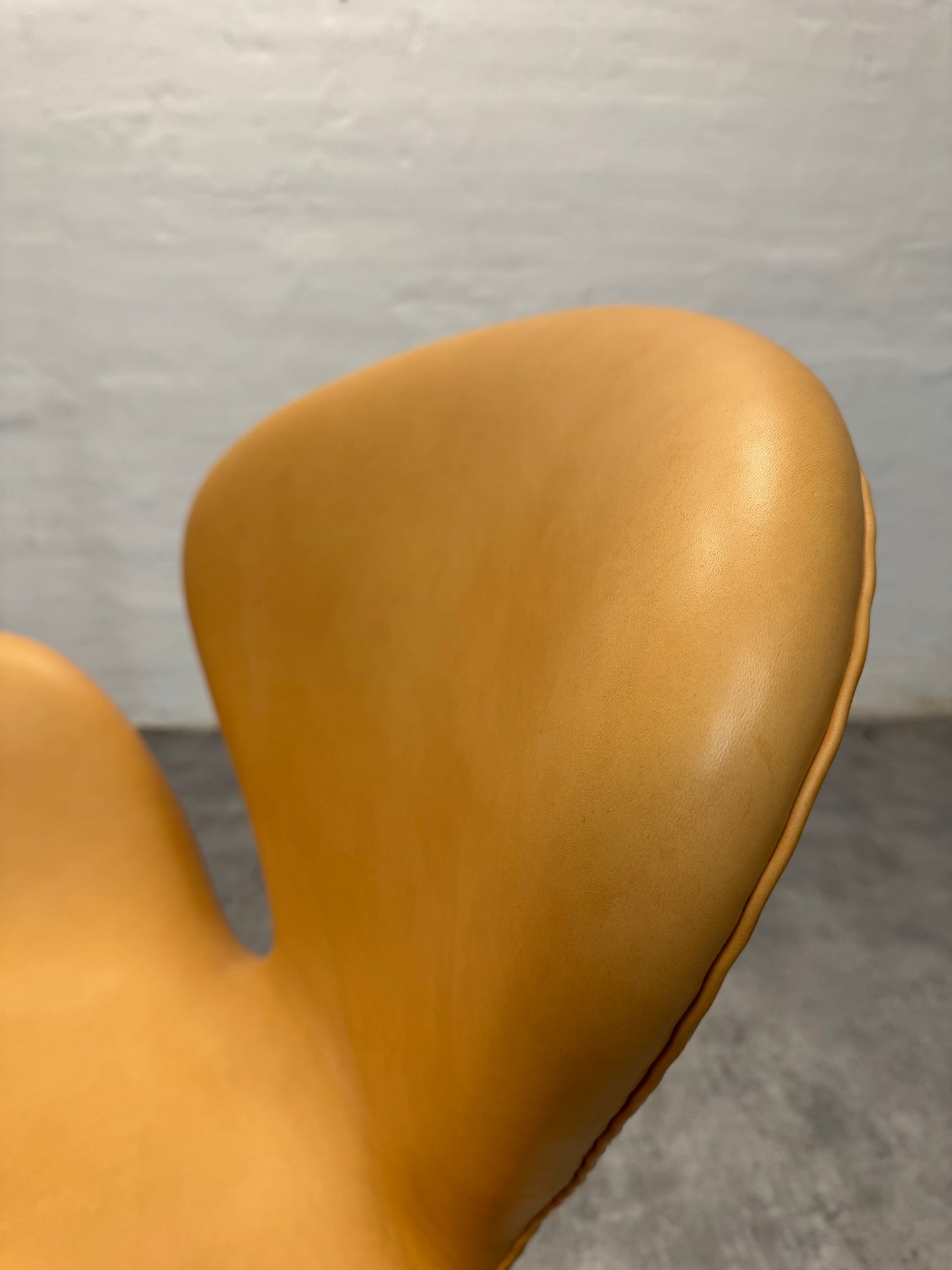 ORIGINAL POLSTRING Arne Jacobsen ‘Svanen’ Fritz Hansen - 2023.