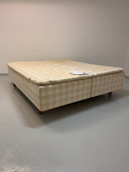 Hästens Superia 2 dobbeltseng – 180x210 cm (m. kvittering)