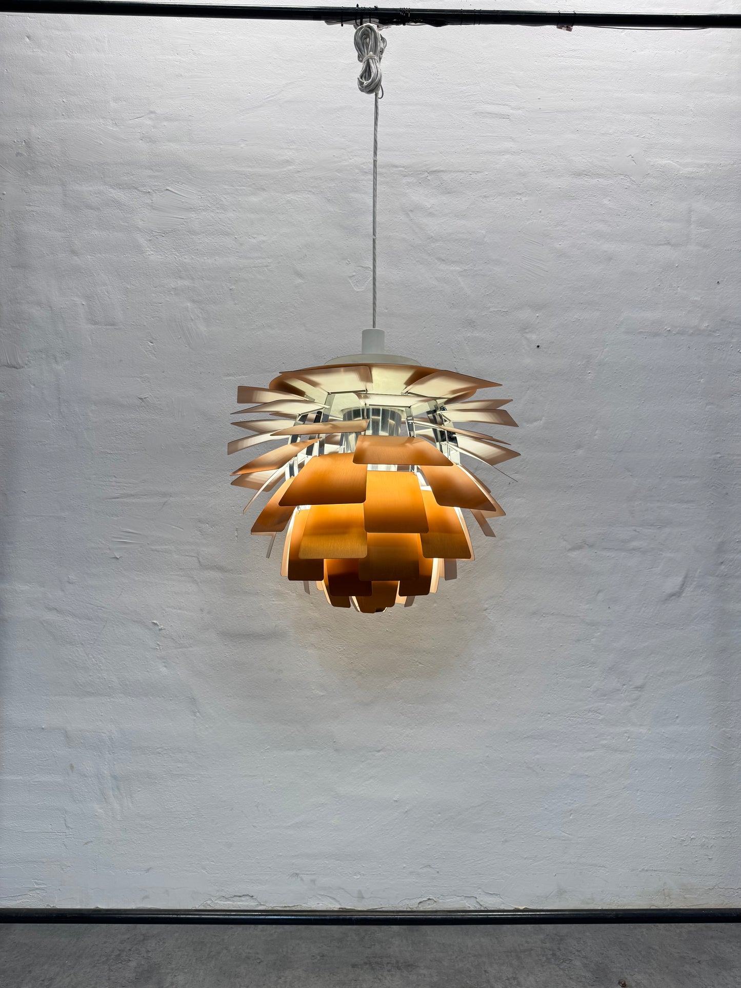 Ø60cm, Poul Henningsen ‘Koglen’ Louis Poulsen.