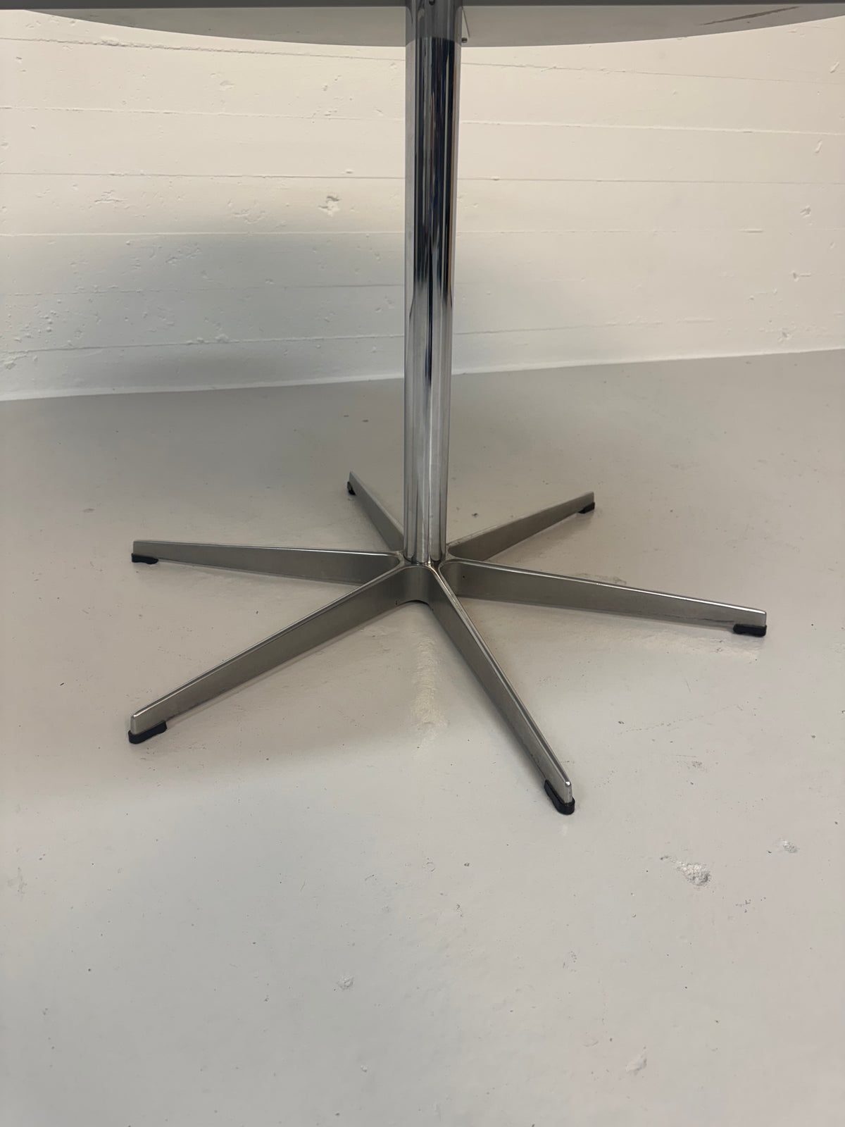 Arne Jacobsen ‘A825’ Fritz Hansen.