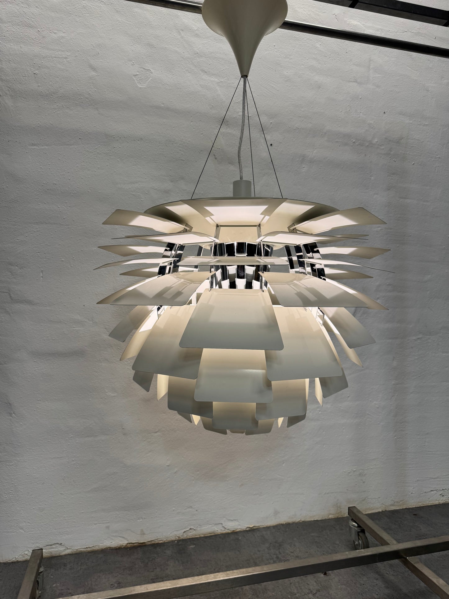 Poul Henningsen ‘Koglen’ Ø72 cm, hvid.