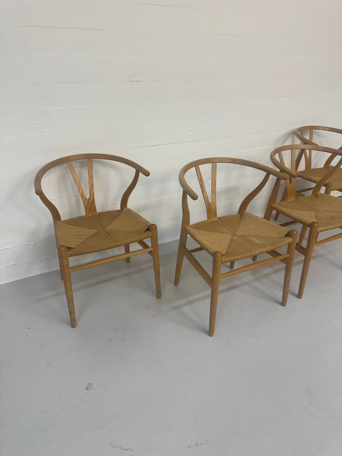 Hans J. Wegner ‘CH-24’ Carl Hansen & Søn.