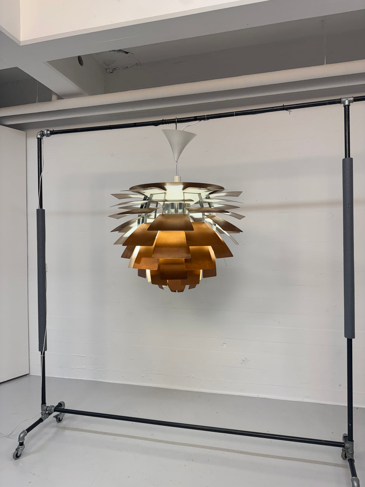 Ø84cm, Poul Henningsen ‘Koglen’ Louis Poulsen.