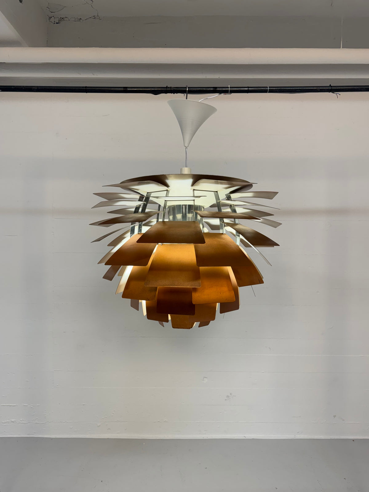 Ø84cm, Poul Henningsen ‘Koglen’ Louis Poulsen.