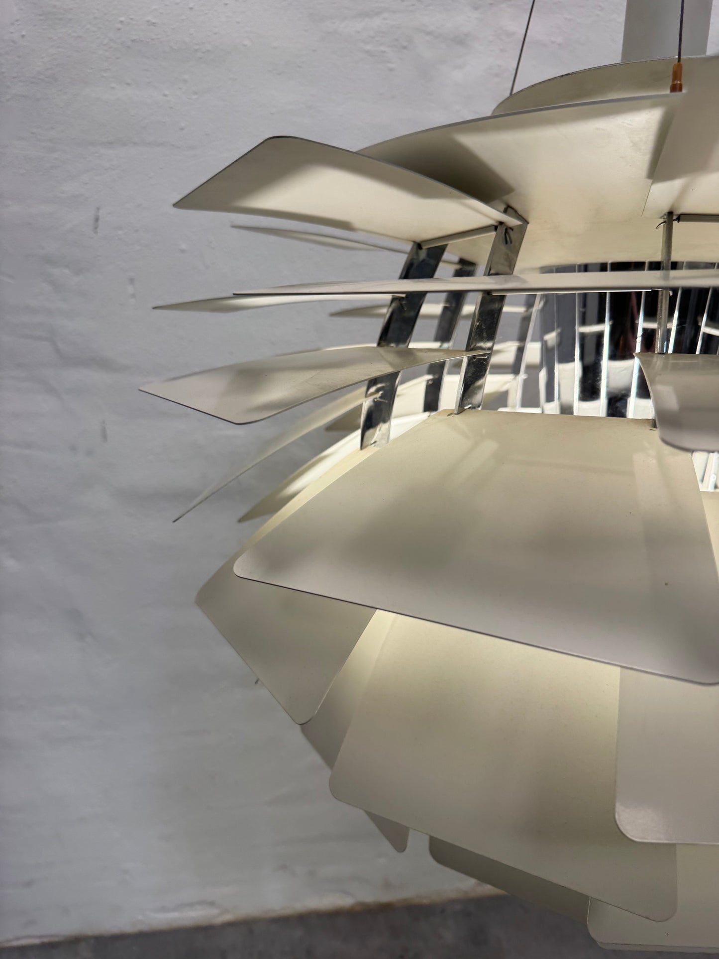 Ø60cm, Poul Henningsen ‘Koglen’ Louis Poulsen.