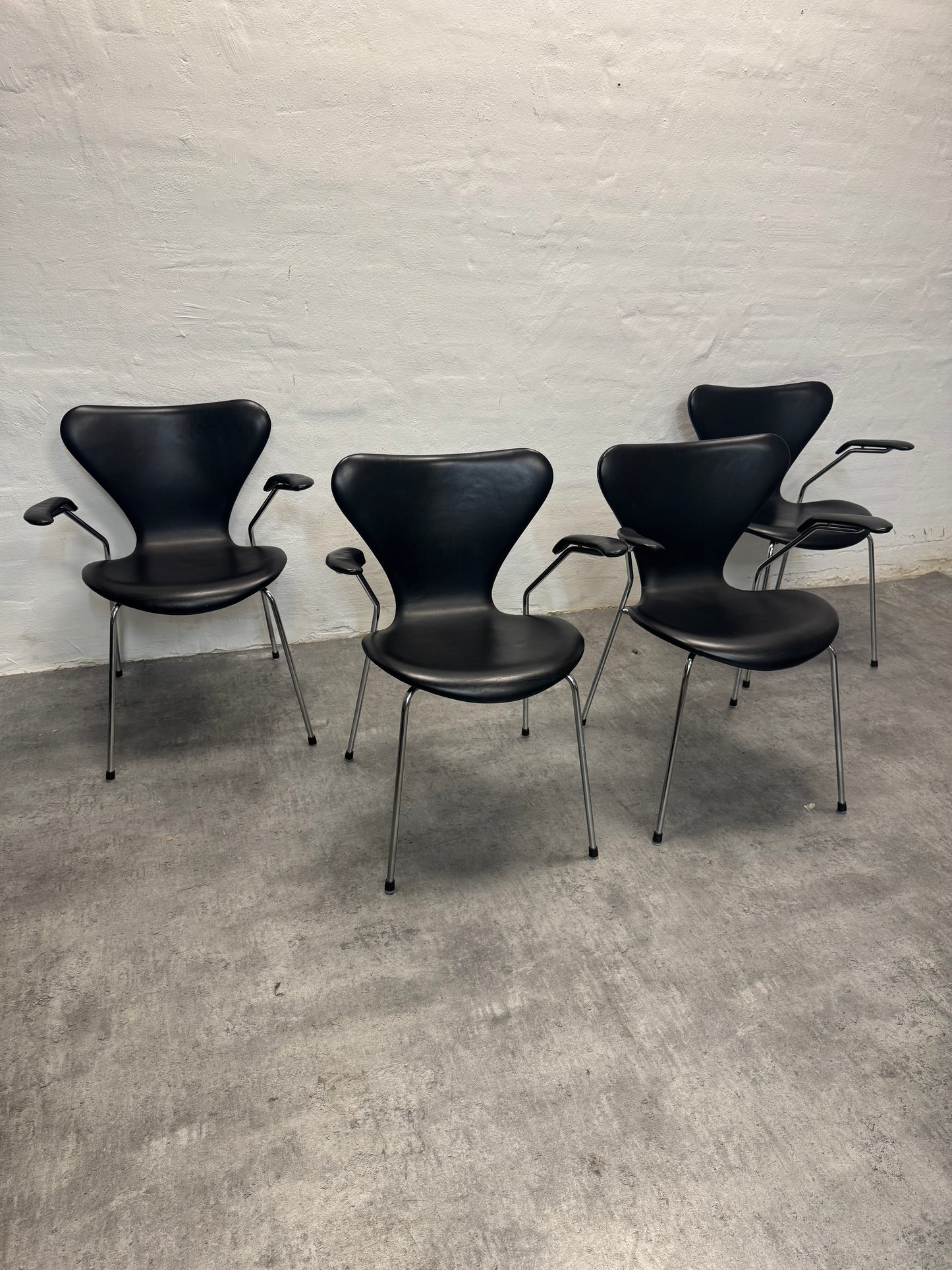 Arne Jacobsen ‘3207’ Fritz Hansen.