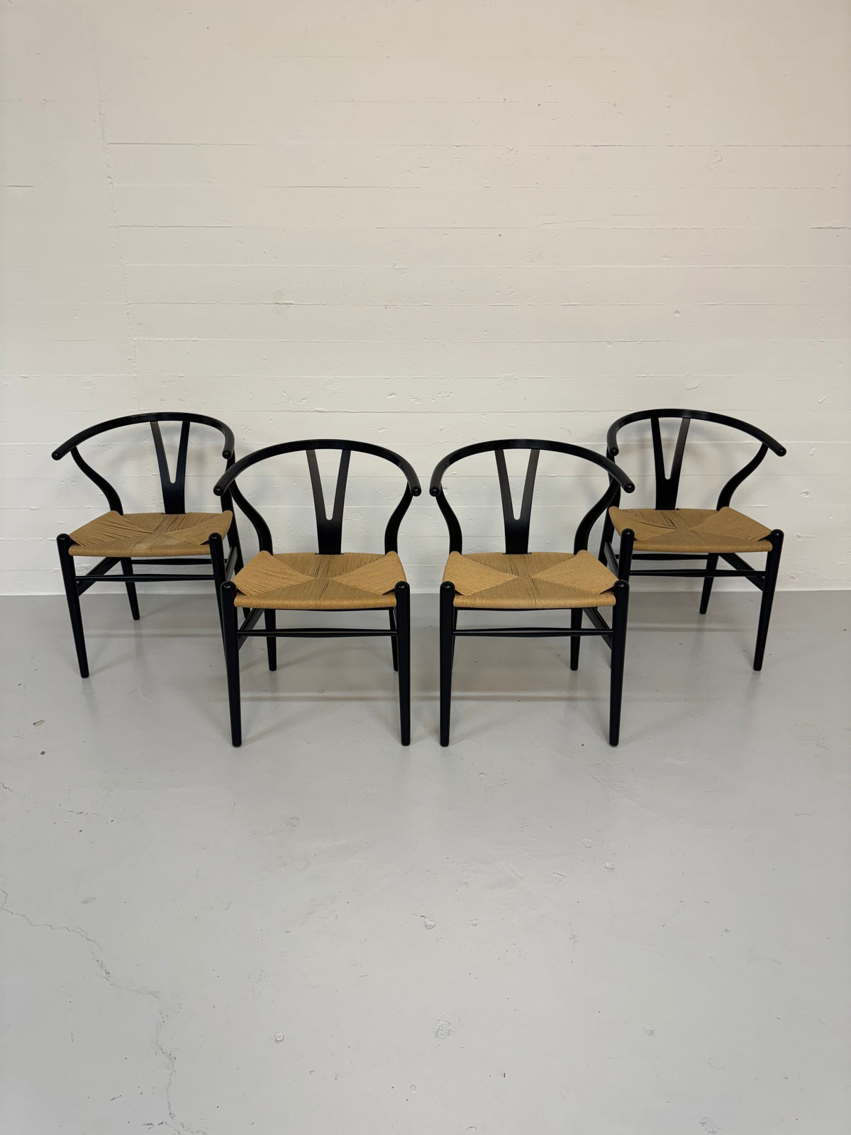 Hans J. Wegner ‘CH-24’ Carl Hansen & Søn.