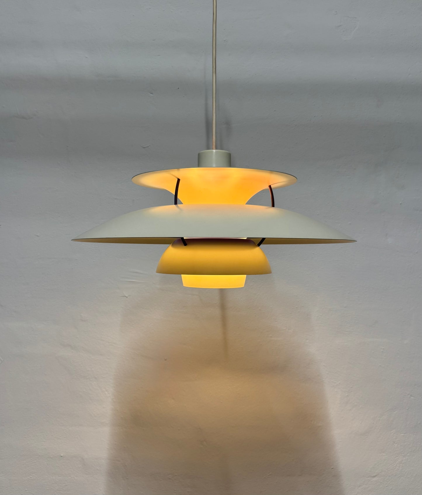 Poul Henningsen, “PH 5” Louis Poulsen.