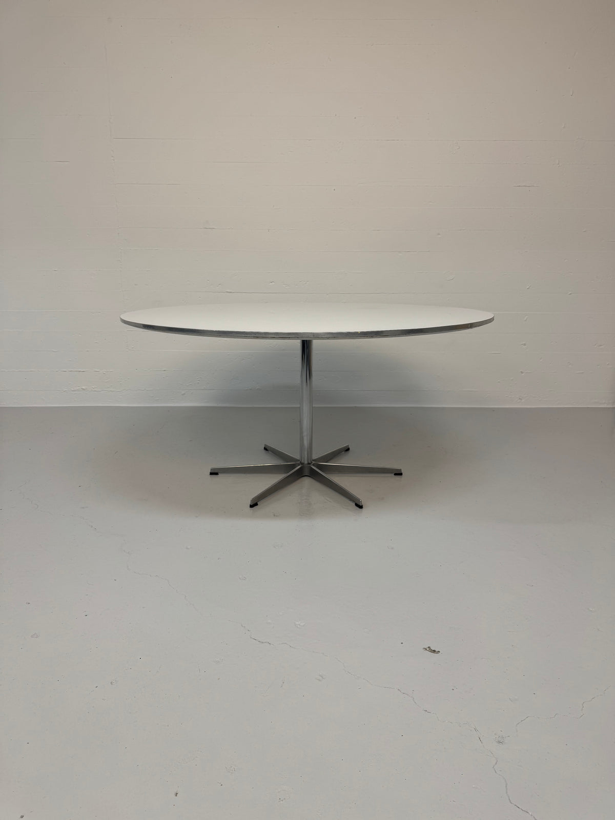 Arne Jacobsen ‘A826’ Fritz Hansen.