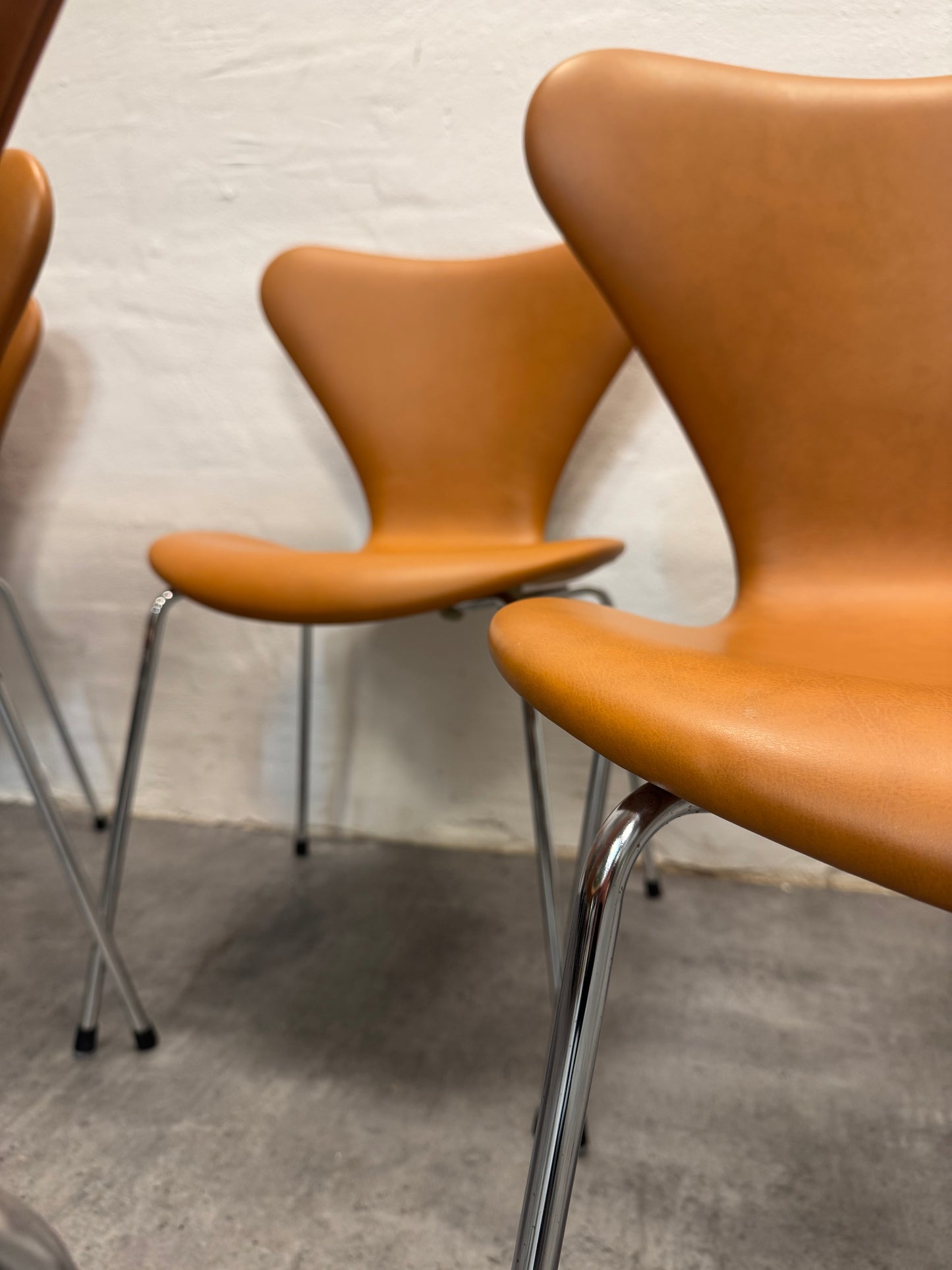 Arne Jacobsen ‘3107’ Fritz Hansen.