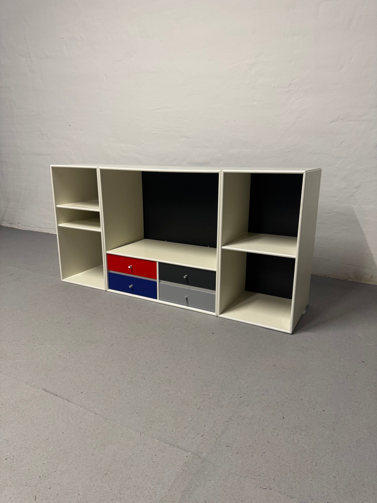 Peter J. Lassen, Montana reolmoduler.