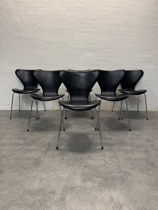 Ny højde, Arne Jacobsen ‘3107’ Fritz Hansen.