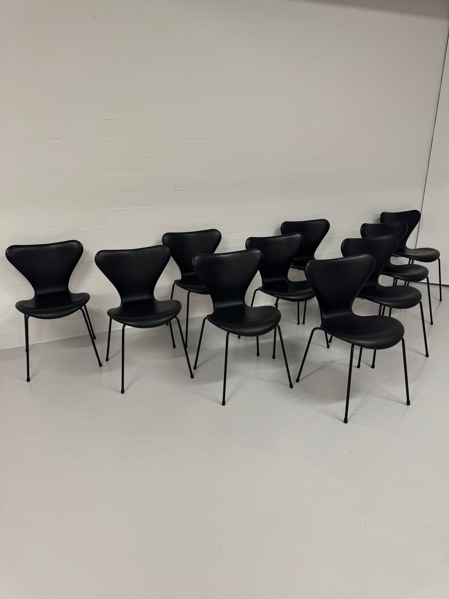 Arne Jacobsen ‘3107’ Fritz Hansen.