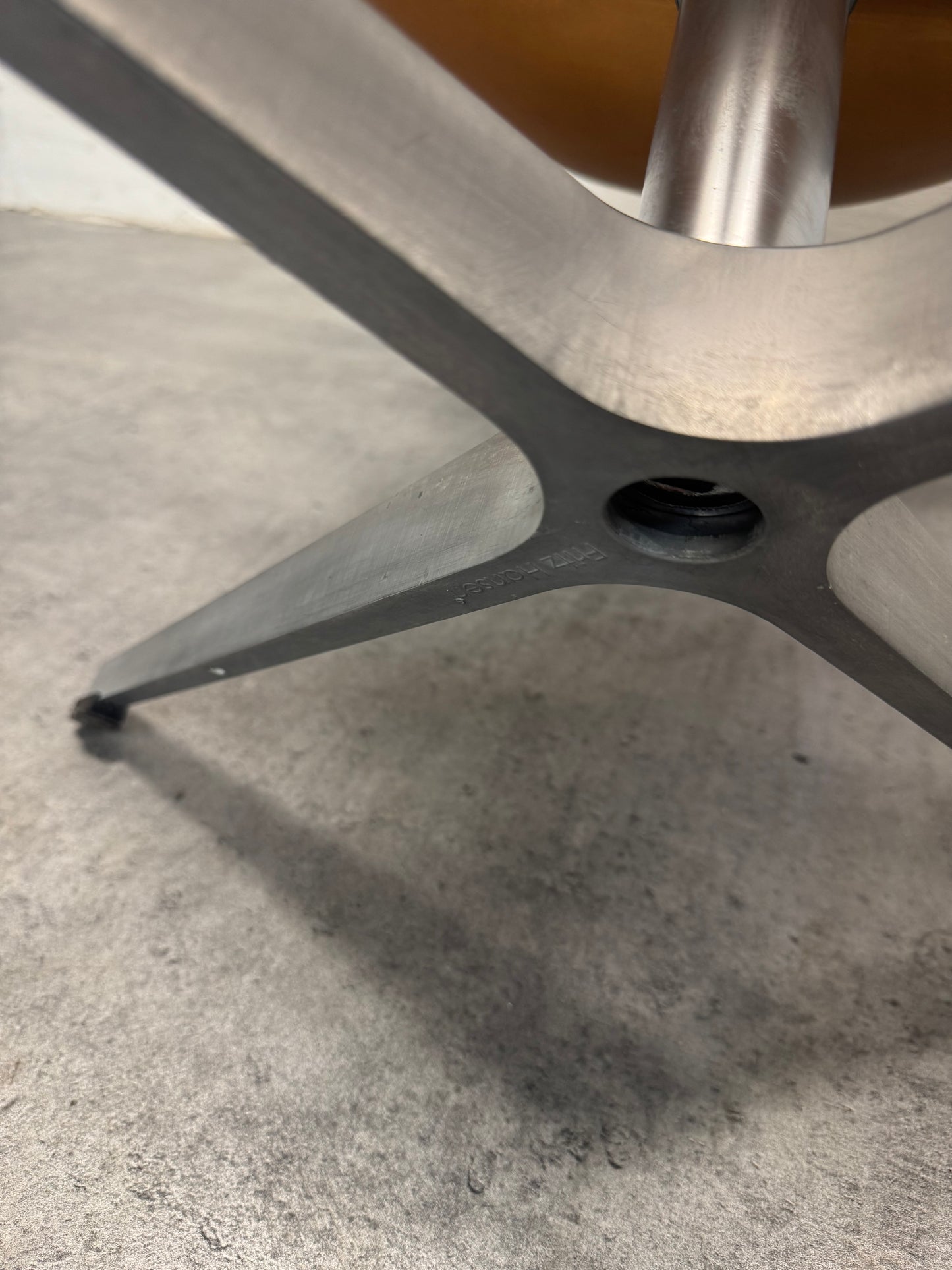 Arne Jacobsen ‘Svanen’ Fritz Hansen.