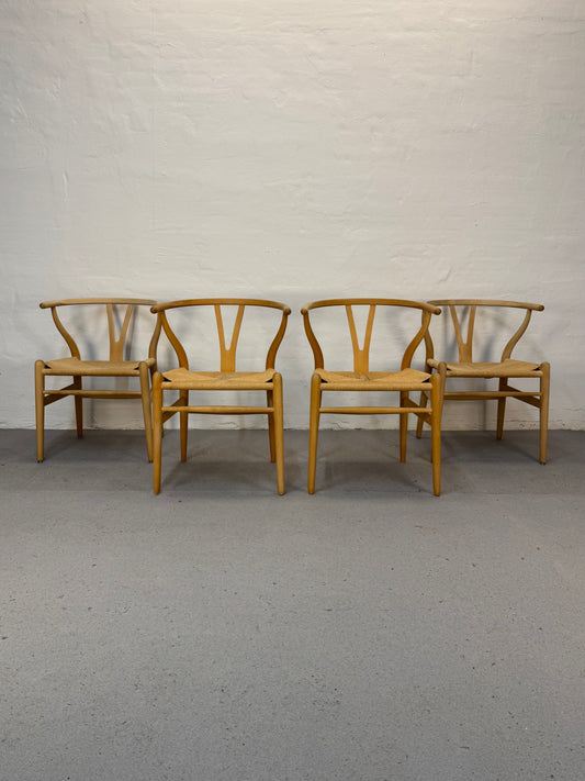 Hans J. Wegner ‘CH24’ ‘Y-stolen’ fremstillet hos Carl Hansen & Søn.