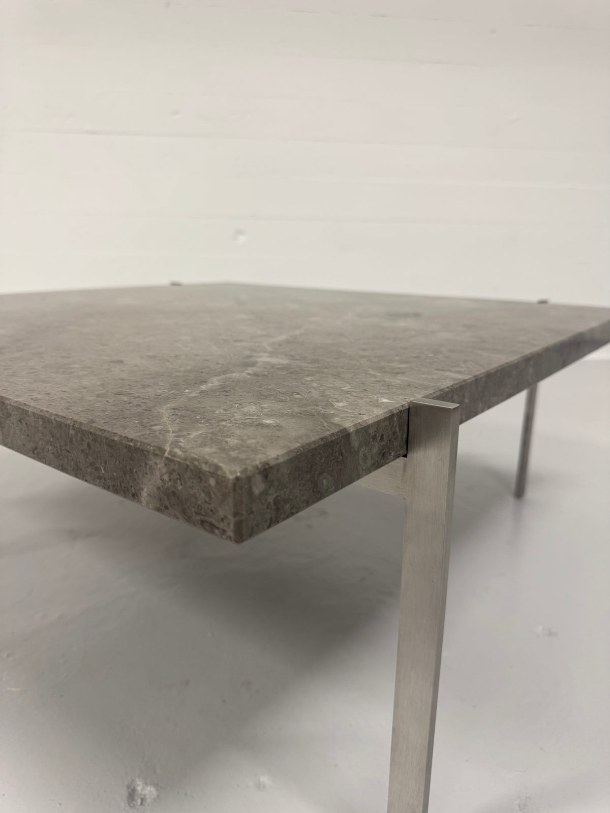 Poul Kjærholm ‘PK-61’ Fritz Hansen.