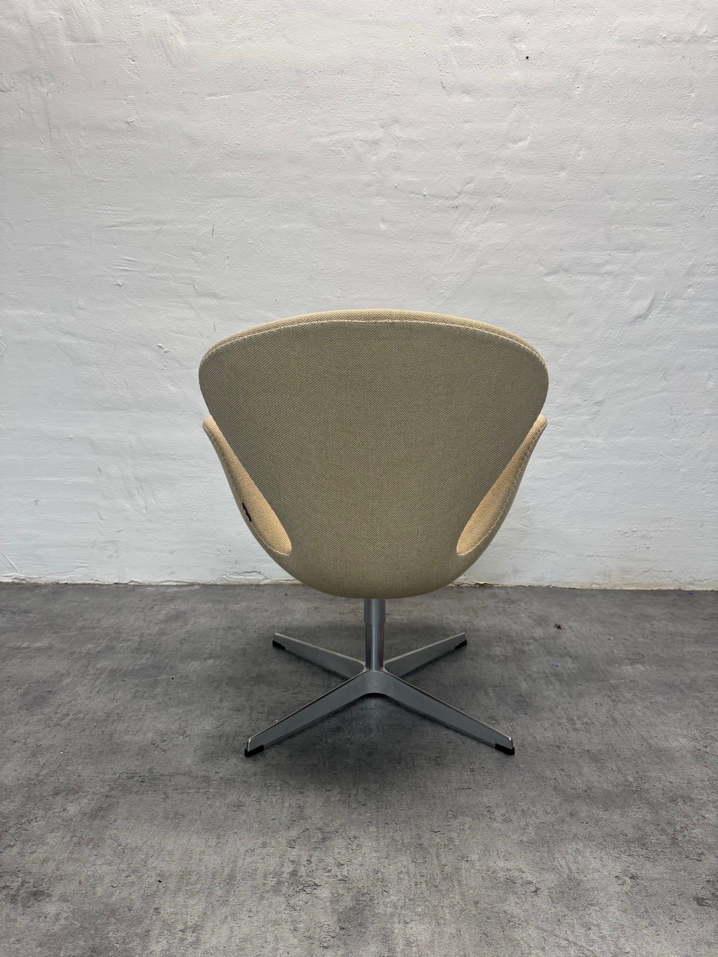 Arne Jacobsen ‘Svanen’ Fritz Hansen, original polstring.