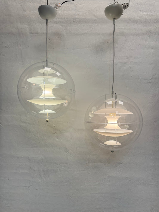 GLAS. Verner Panton ‘Globe’ – Loftlampe, glas.