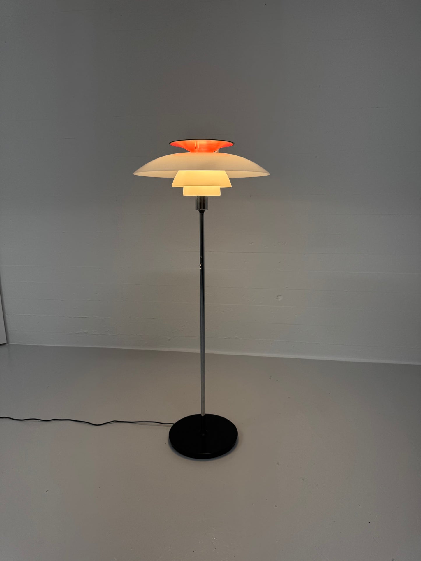 Poul Henningsen ‘PH80’ Louis Poulsen.