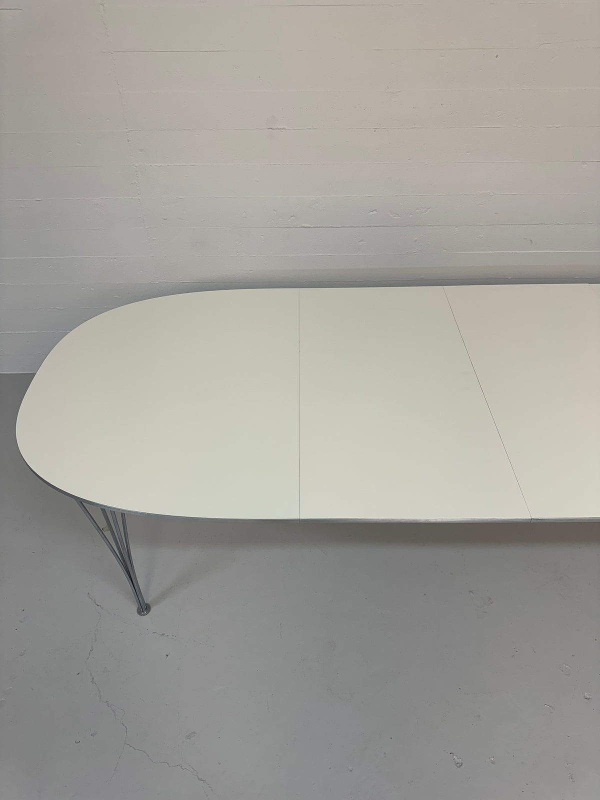 Piet Hein ‘Superellipse’ Fritz Hansen.