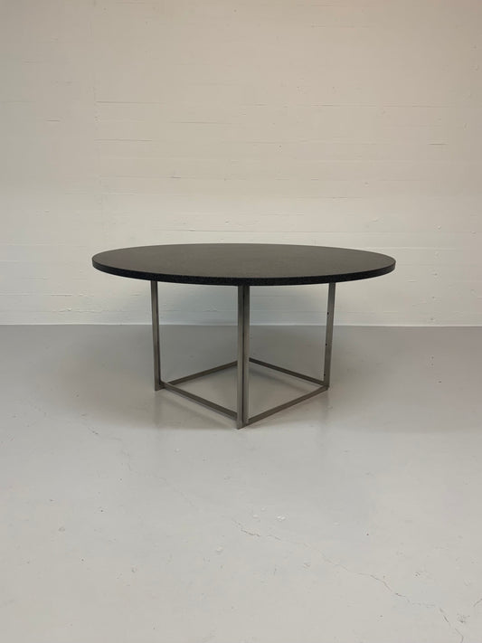Poul Kjærholm ‘PK-54’ Fritz Hansen.