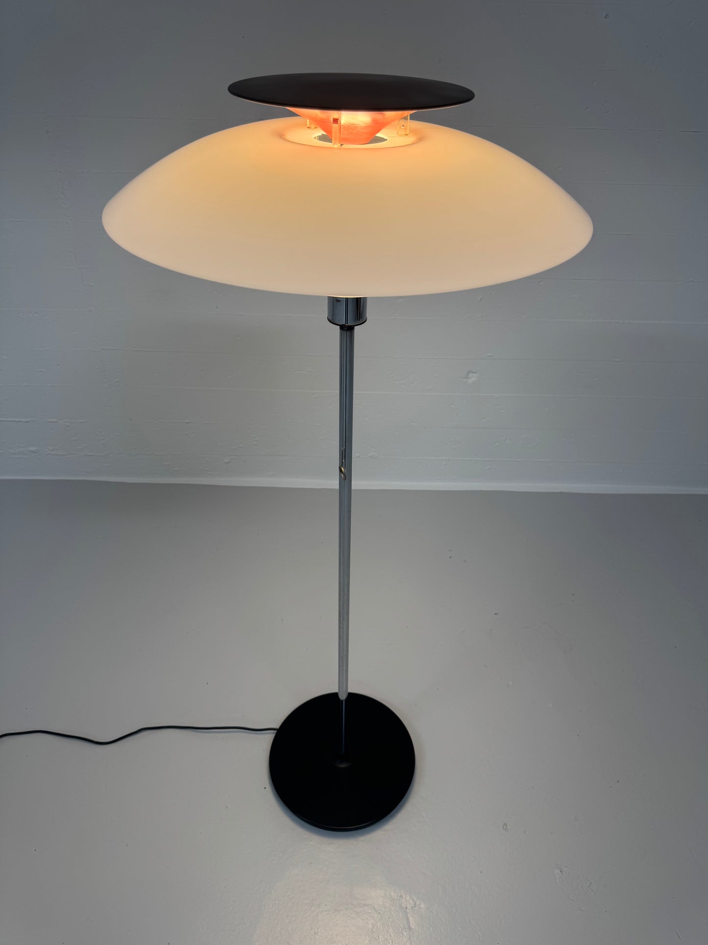 Poul Henningsen ‘PH80’ Louis Poulsen.