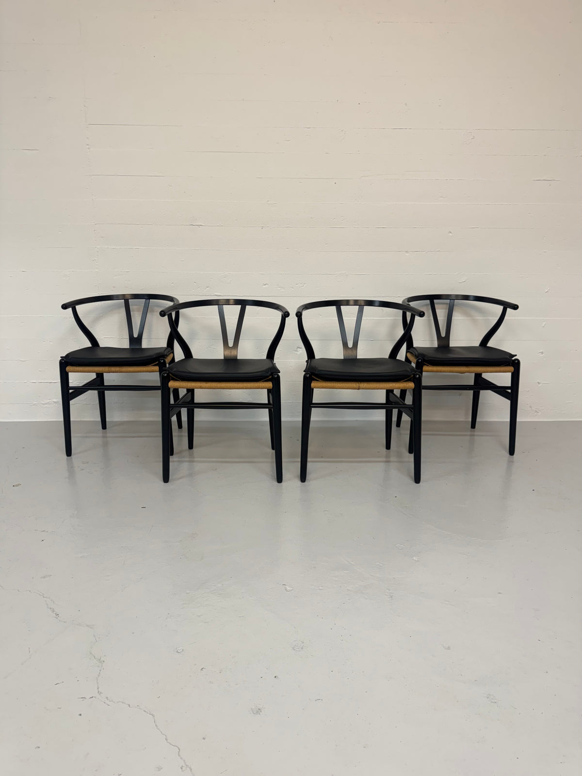 Hans J. Wegner ‘CH-24’ Carl Hansen & Søn.