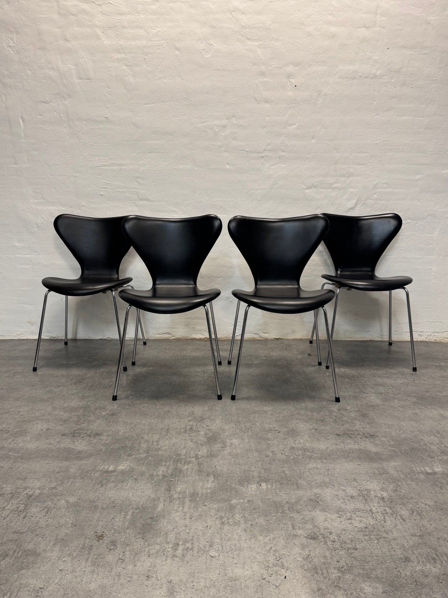 Arne Jacobsen ‘Syveren/3107’ Fritz Hansen.