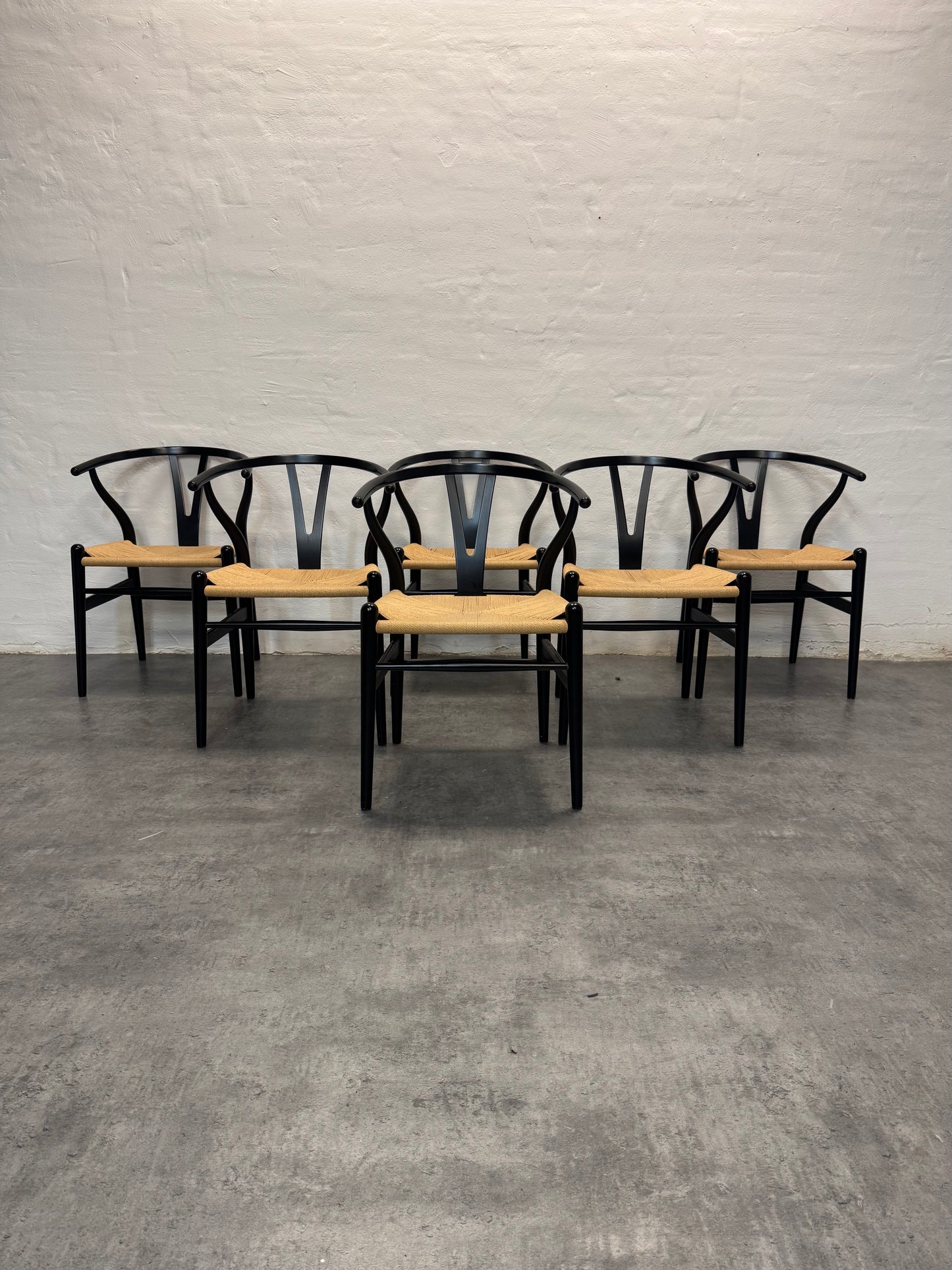 Hans J. Wegner ‘CH24/Y-stolen’ Carl Hansen & Søn.