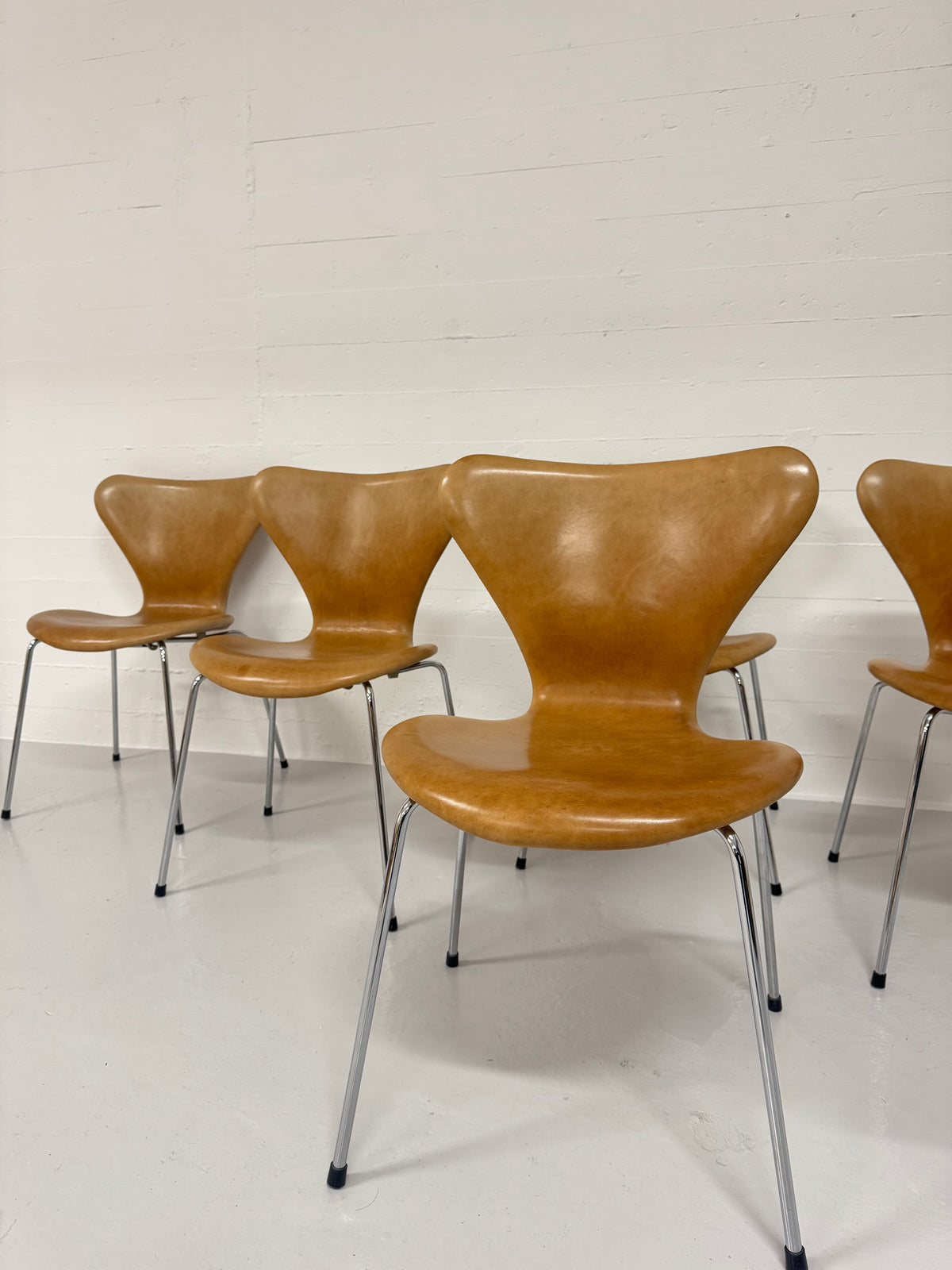 Arne Jacobsen ‘3107’ Fritz Hansen.