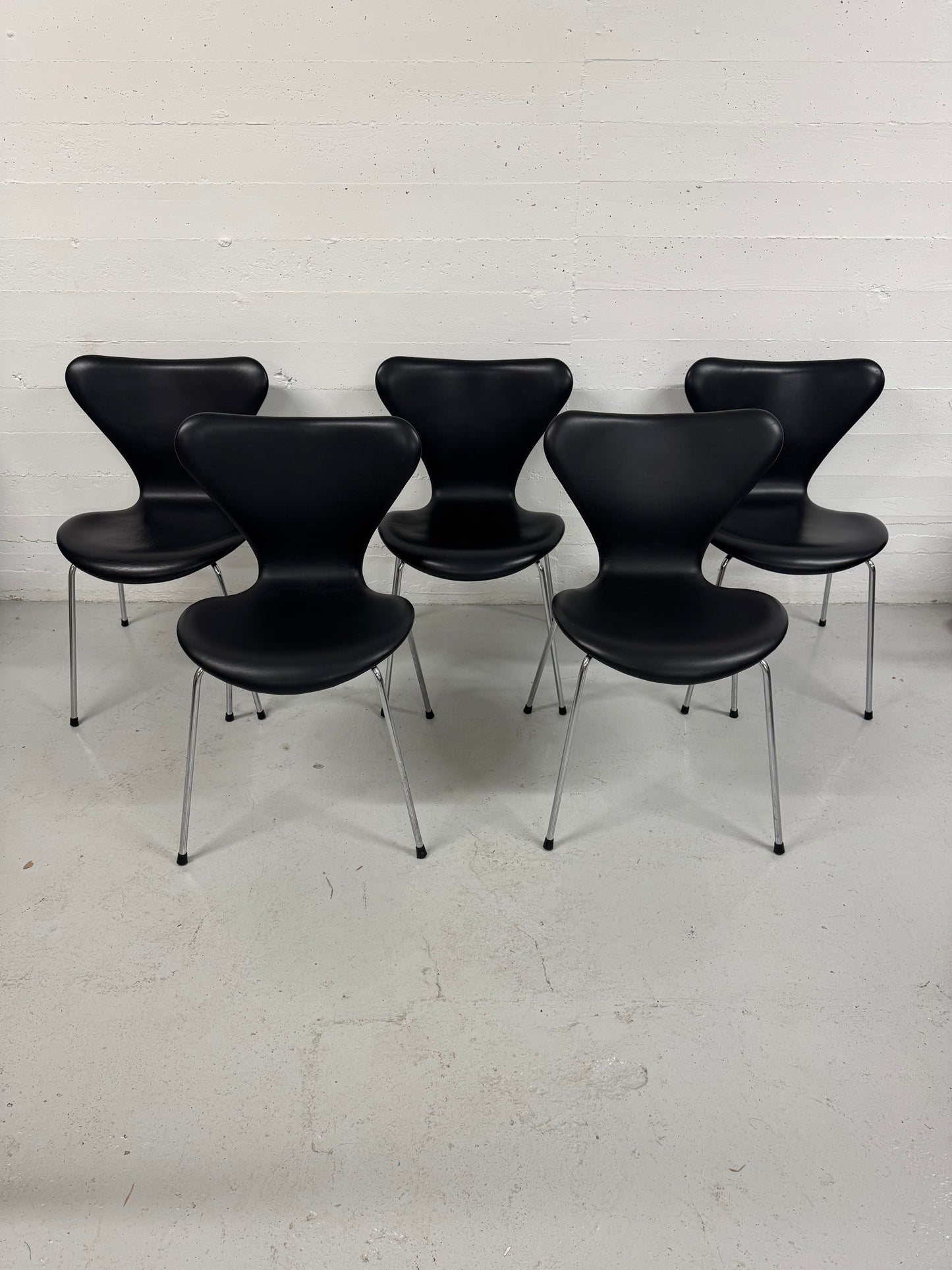 Arne Jacobsen ‘Syveren/3107’ Fritz Hansen.