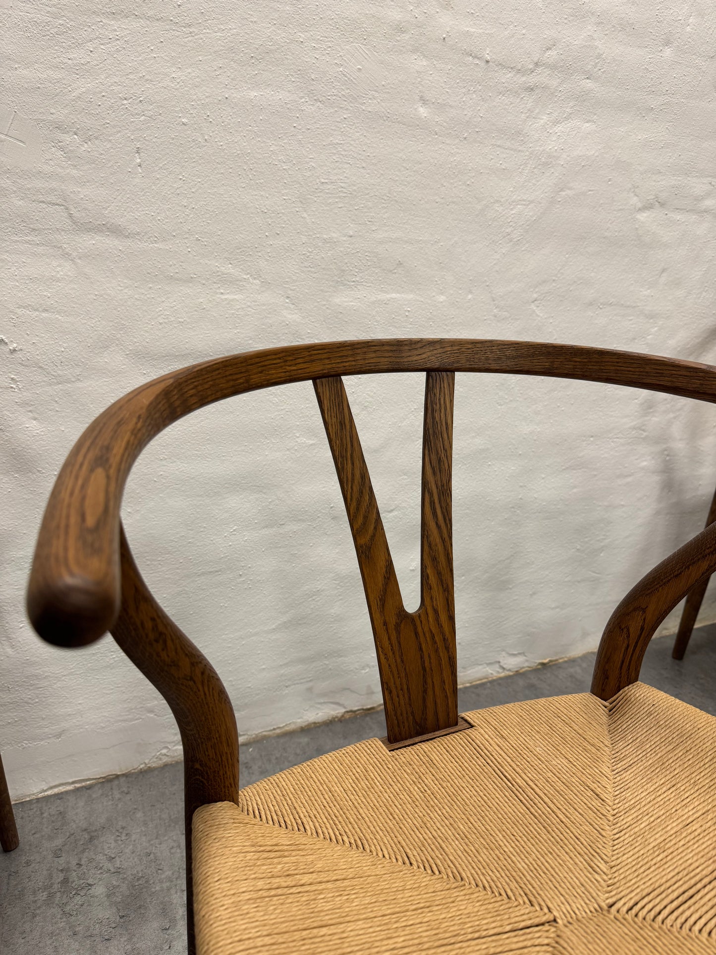 Hans J. Wegner ‘CH24/Y-stolen’ Carl Hansen & Søn.