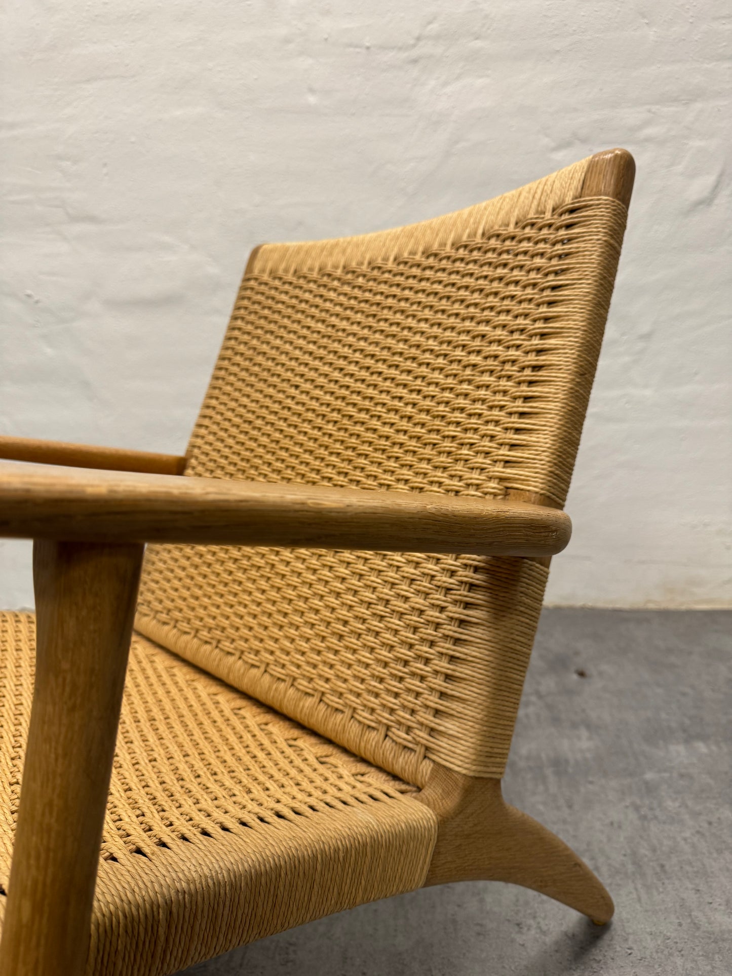 Hans J. Wegner ‘CH25’ egetræ.