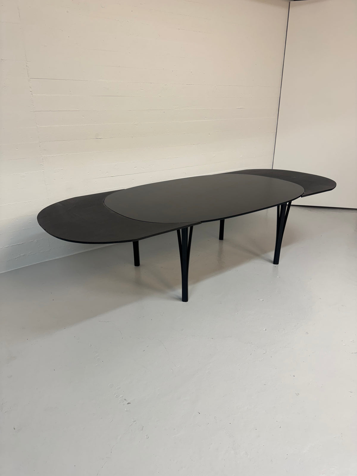 Piet Hein ‘Superellipse’ Fritz Hansen.