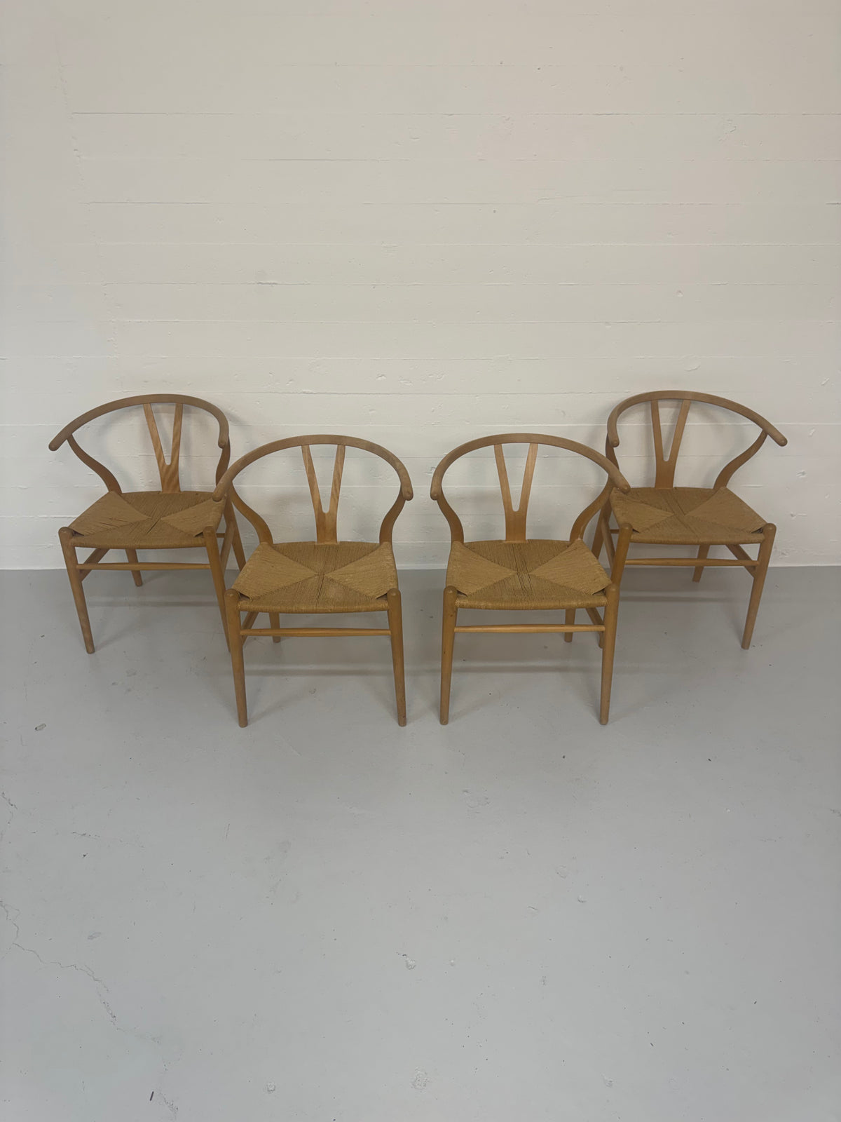 Hans J. Wegner ‘CH-24’ Carl Hansen & Søn.