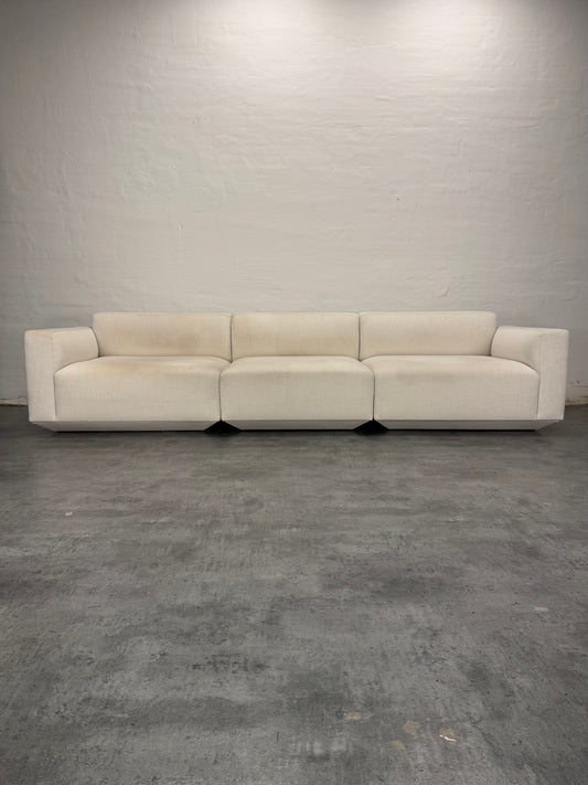 &Tradition Develius Sofa M. Lav Arm L: 309 cm.
