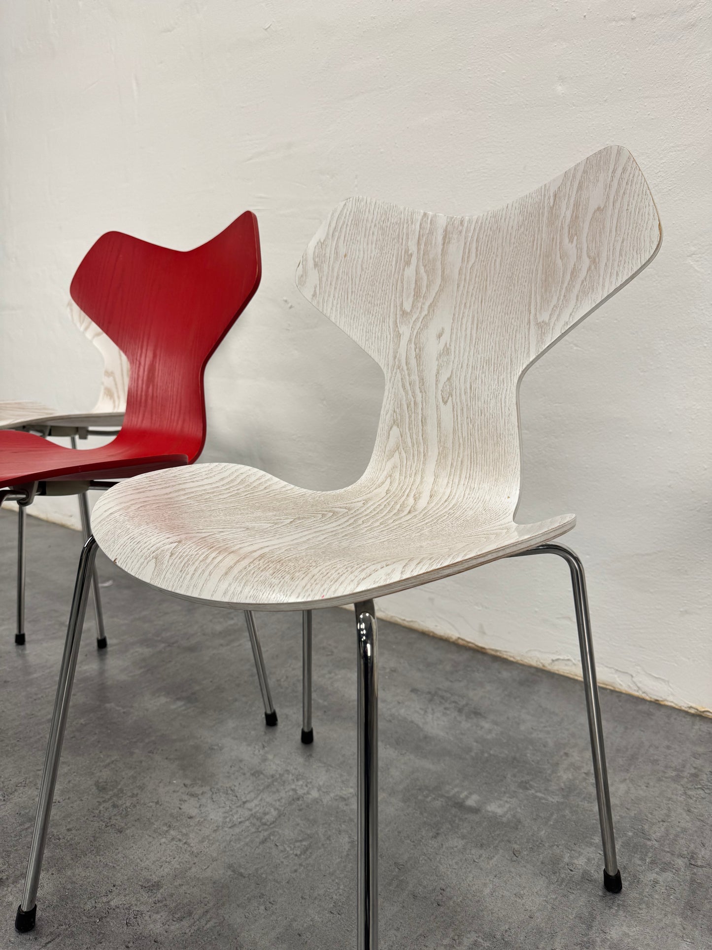 Arne Jacobsen ‘Grand Prix/3130’ Fritz Hansen.