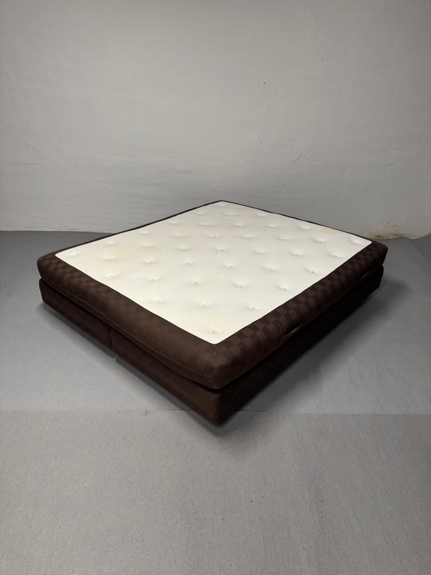 Hästens ‘Continental’ Dobbeltseng – 180x200cm.