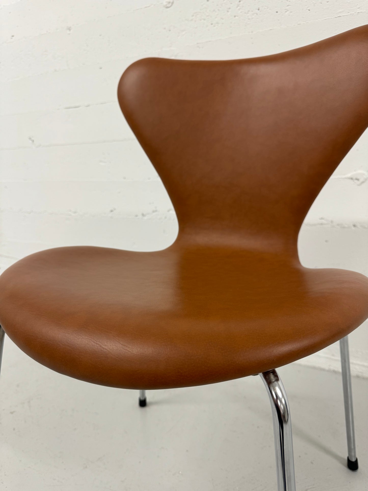 Arne Jacobsen ‘Syveren/3107’ Fritz Hansen.