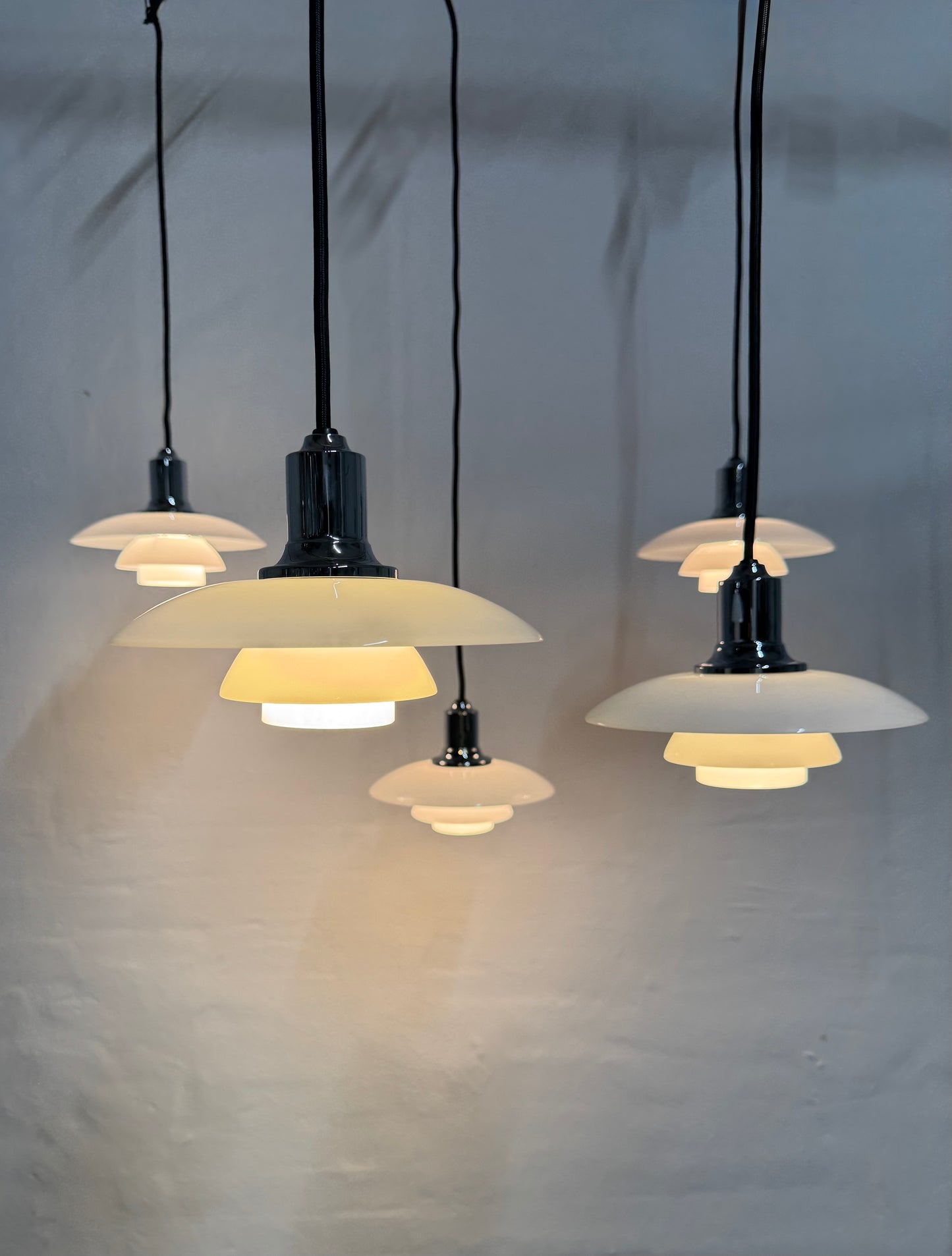 Poul Henningsen, “PH 2/1” Louis Poulsen.