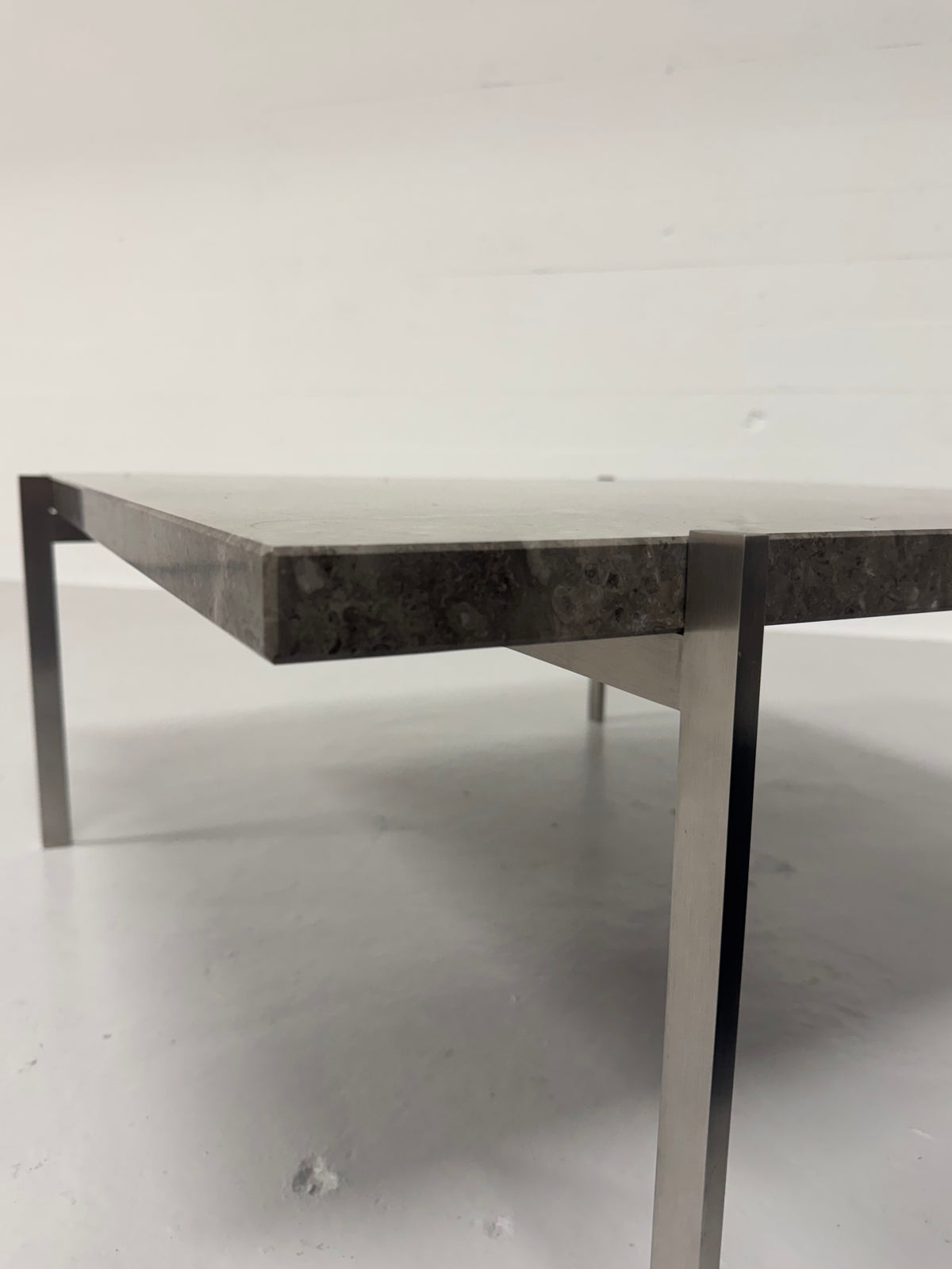 Poul Kjærholm ‘PK-61’ Fritz Hansen.