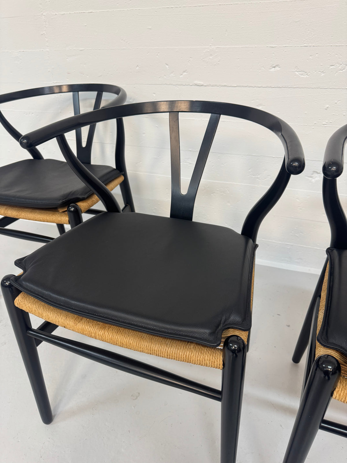 Hans J. Wegner ‘CH-24’ Carl Hansen & Søn.